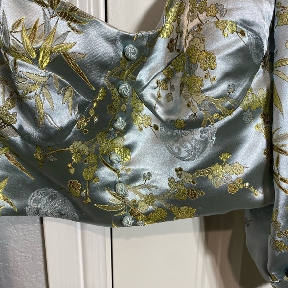 Sau Lee Jodie Blouse in Silver blue - Picture 10 of 12